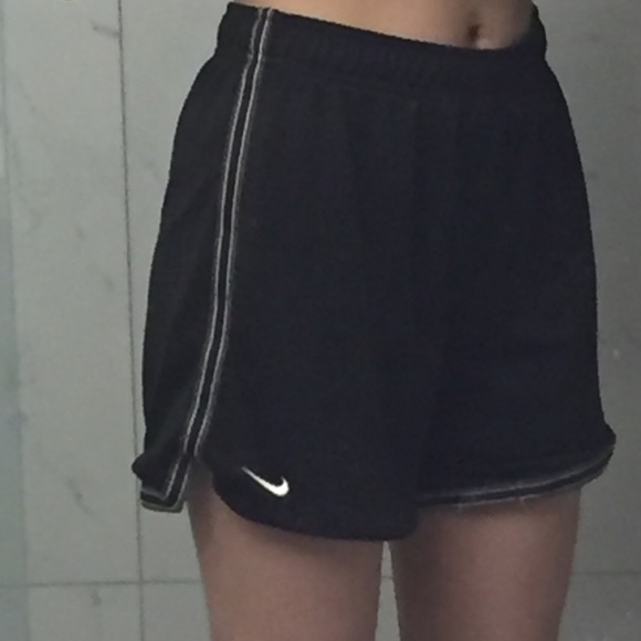 Nike shorts - Picture 2 of 5